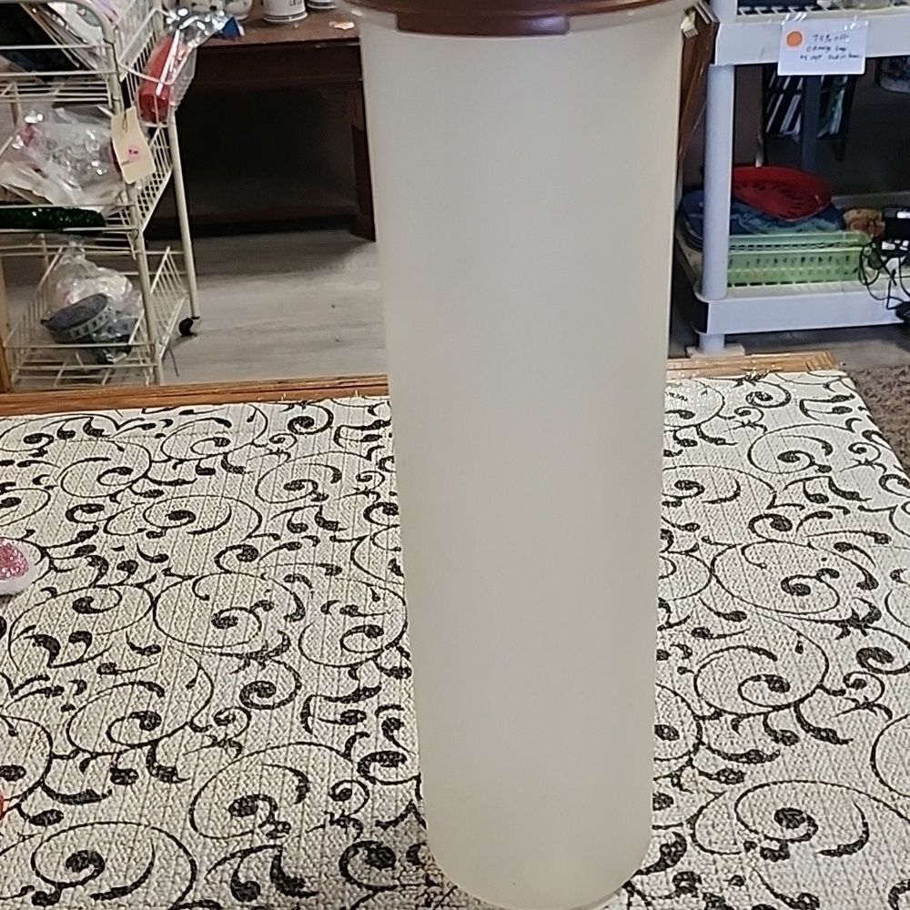 Vintage Tupperware Spaghetti Keeper - Picture 4 of 4